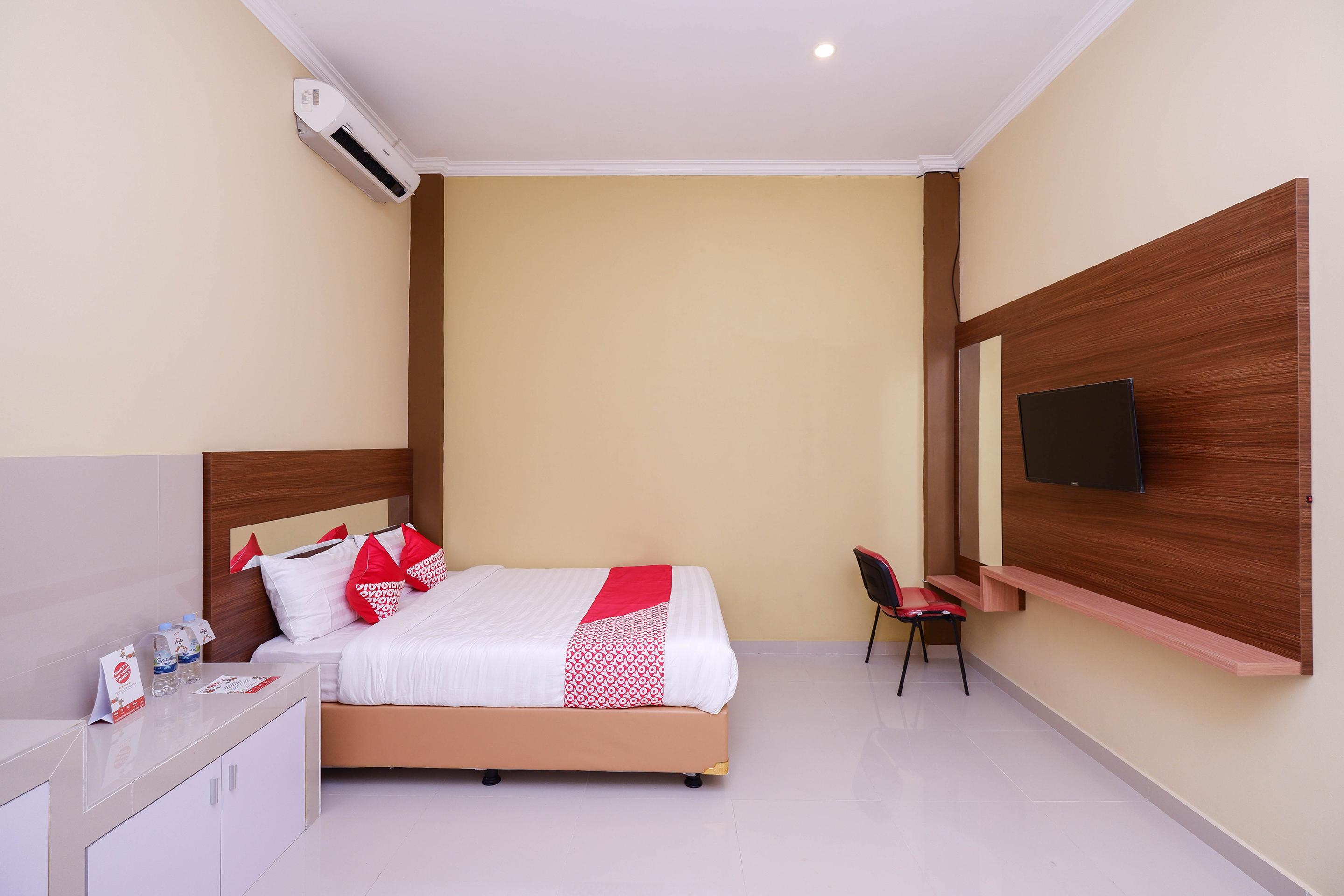 Super Oyo 1506 Shabrina 2 Syariah Hotel Surakarta  Exterior photo